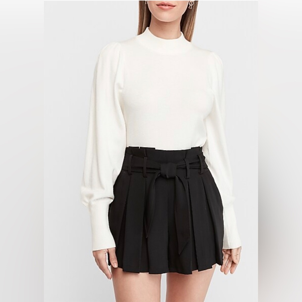 Express Super High Rise Pleated Shorts - NWT!
